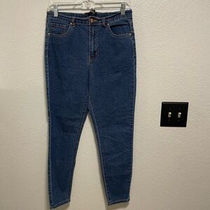 Forever 21 Women’s Dark Wash High Rise Skinny Jeans Size 29